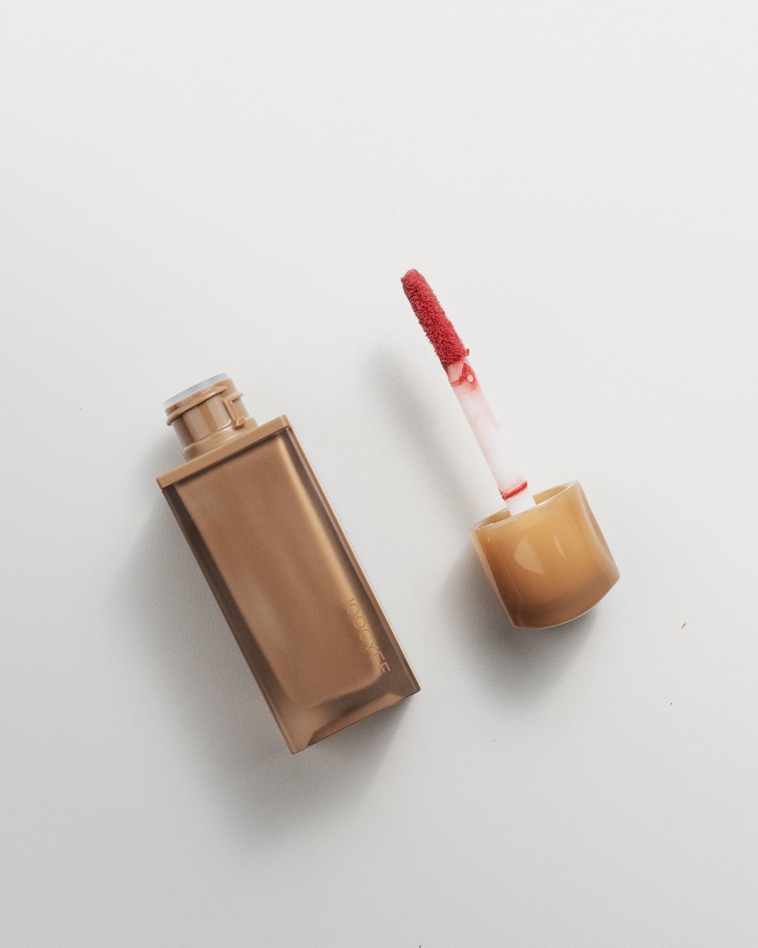 New Nude Matte Muddy Gloss #952L - NUWA BeautyJoocyee