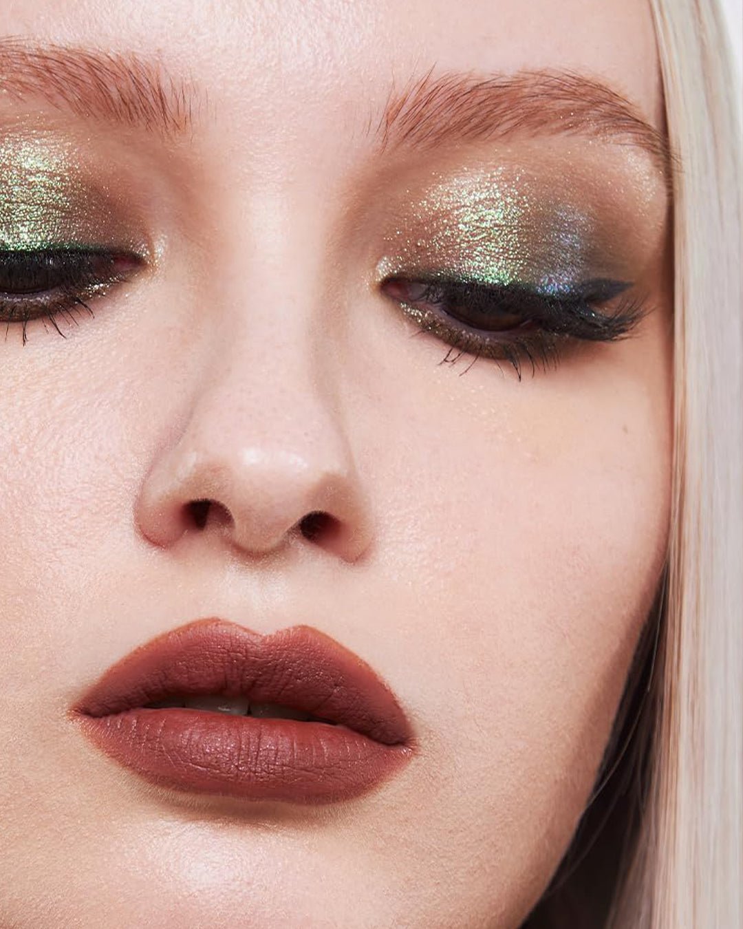 Compendium of Materia Medica Series Vision Eyeshadow Palette (60 Cordyceps) - Nüwa BeautyGirl Cult