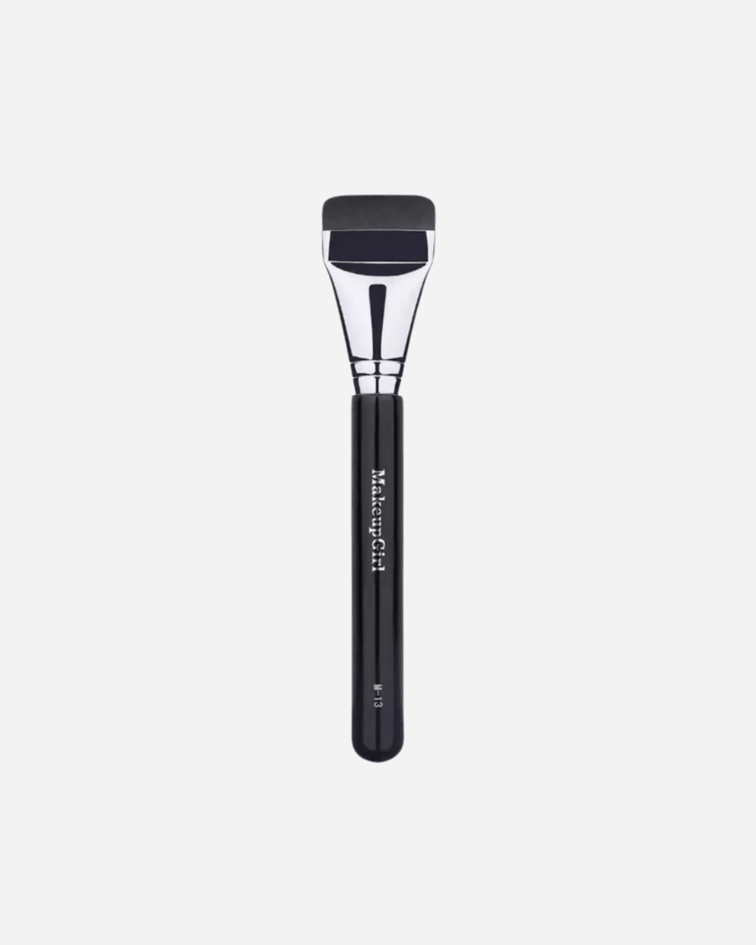 Flat Foundation Brush M13 - Nüwa BeautyMakeup girl