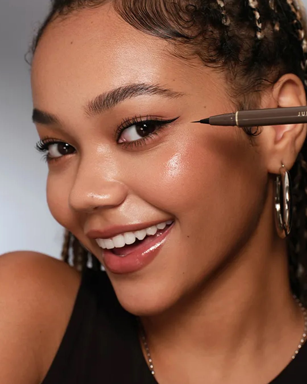 Precisely Depicted Slim Liquid Eyeliner 01 - NUWA BeautyJudydoll