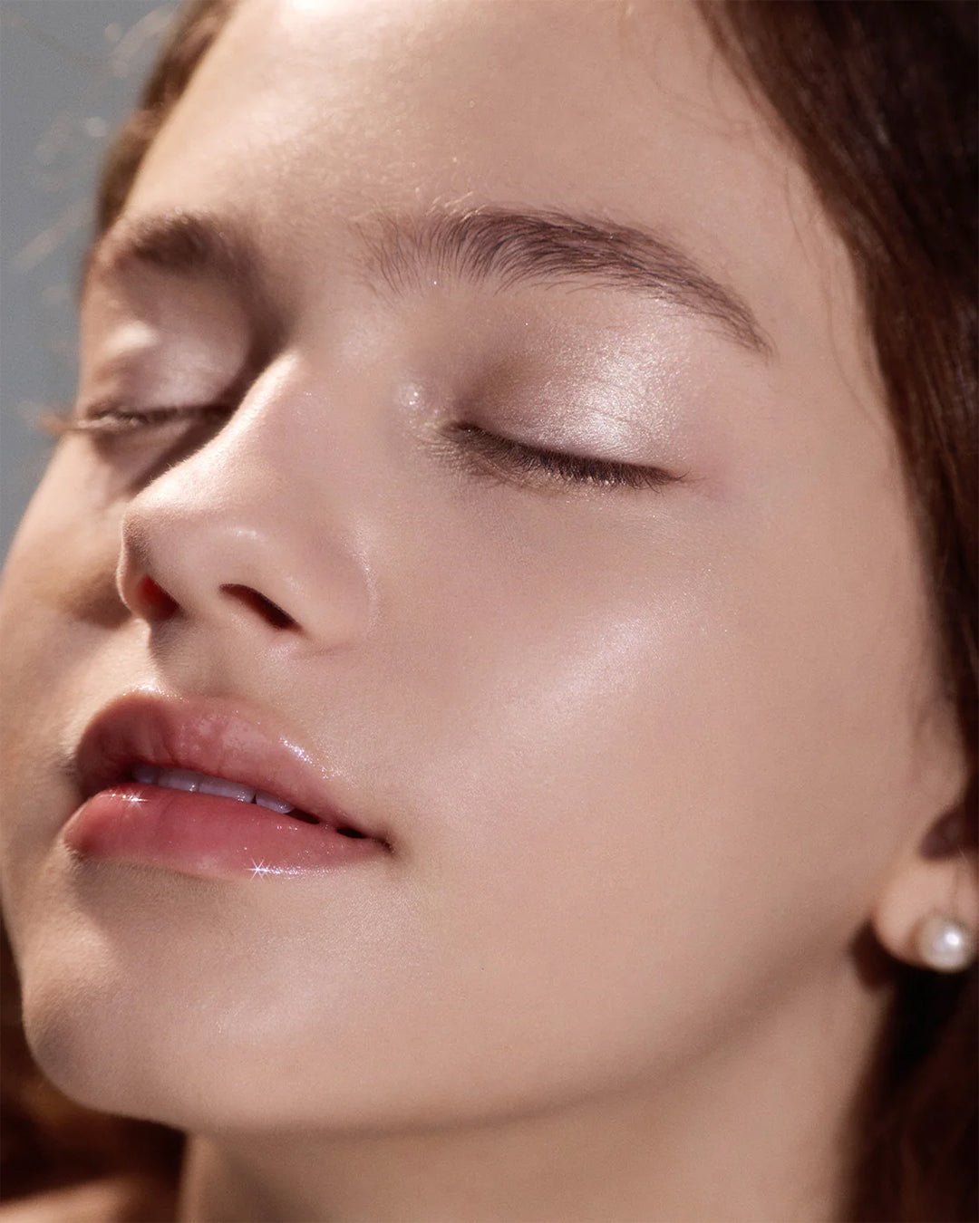 Shell's Jewel Dual - Ended Highlighting Stick 02 Peachy Pink - Nüwa BeautyFlower Knows